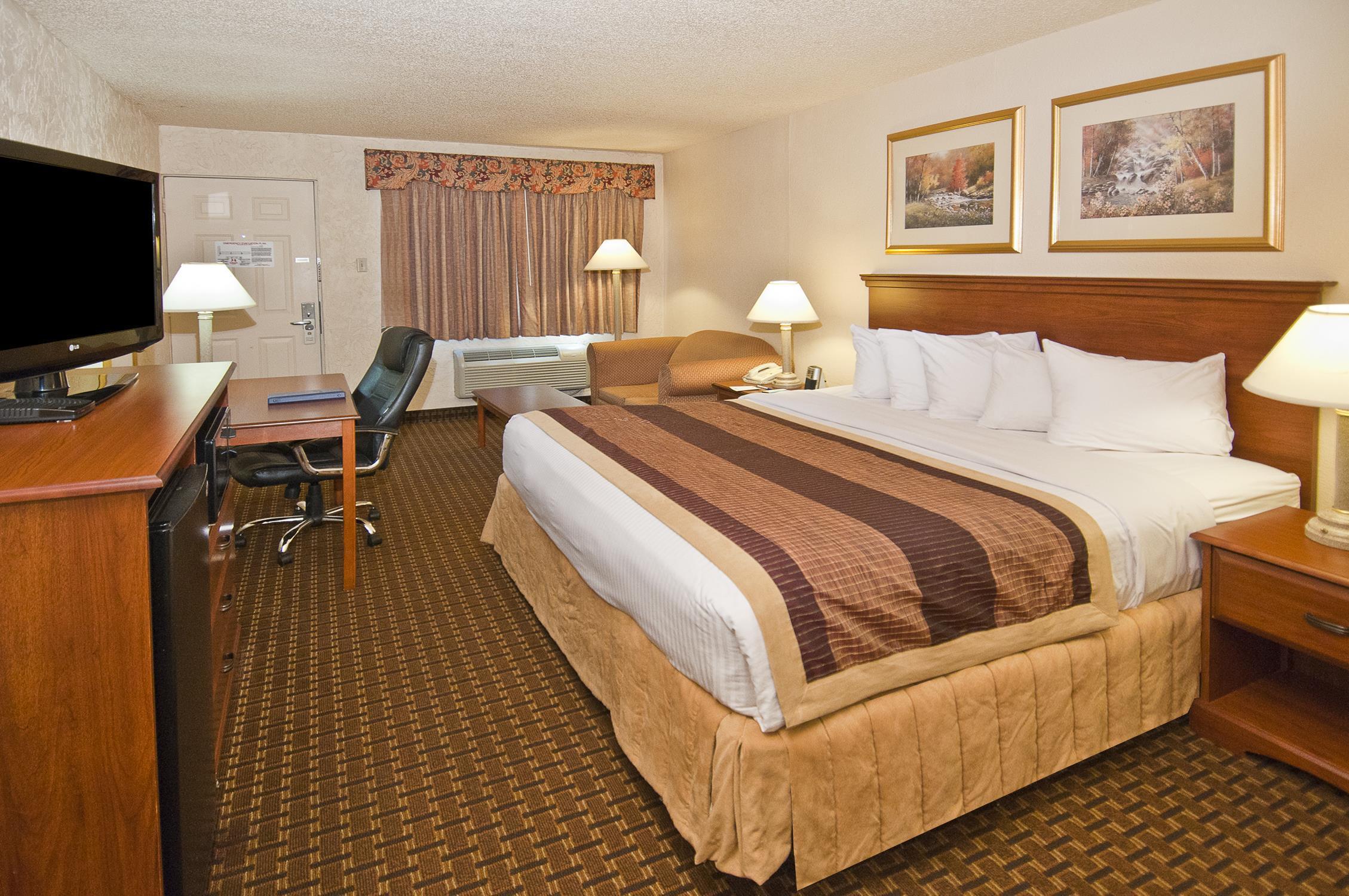 Quality Inn Clinton North Exterior photo